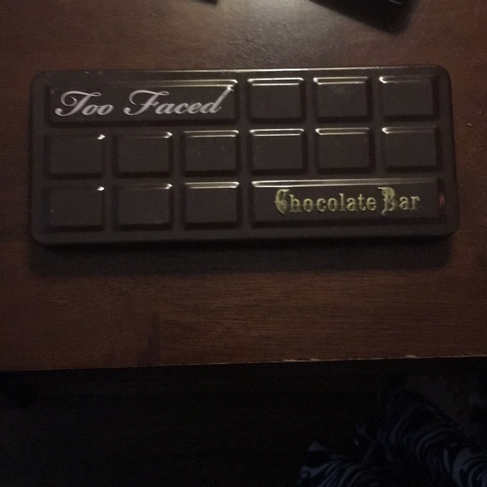 Too Faced chocolate bar palette
